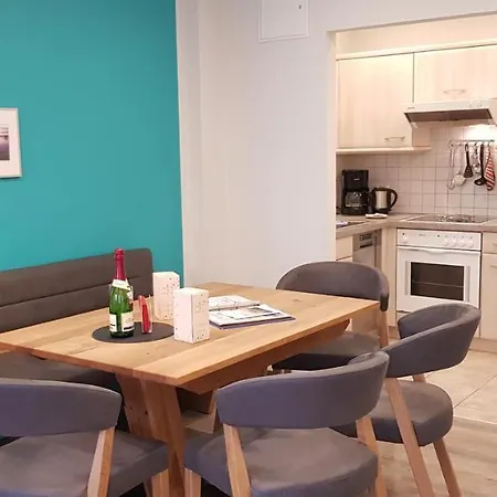 Residenz Seeblick 3 Balkon Mit Zugang Zum Garten * Sellin (Rugen)