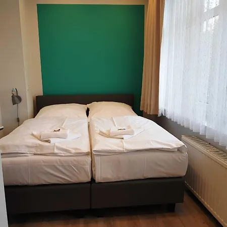 Residenz Seeblick 3 Balkon Mit Zugang Zum Garten アパート